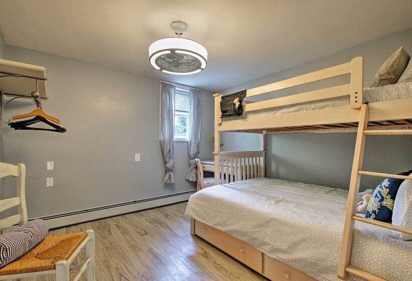 Deluxe Waterford Home W/ Views, Outdoor Bar & More