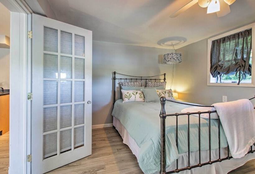 Deluxe Waterford Home W/ Views, Outdoor Bar & More