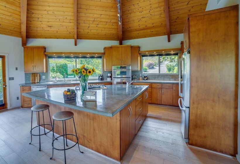 Fallbrook Home W/ Mountain Views: Close To Hiking!