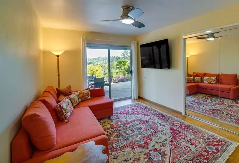 Fallbrook Home W/ Mountain Views: Close To Hiking!