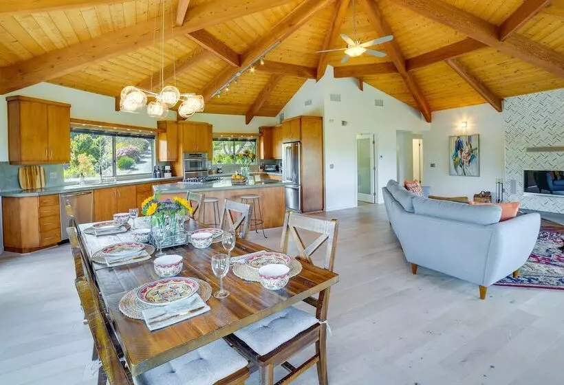 Fallbrook Home W/ Mountain Views: Close To Hiking!