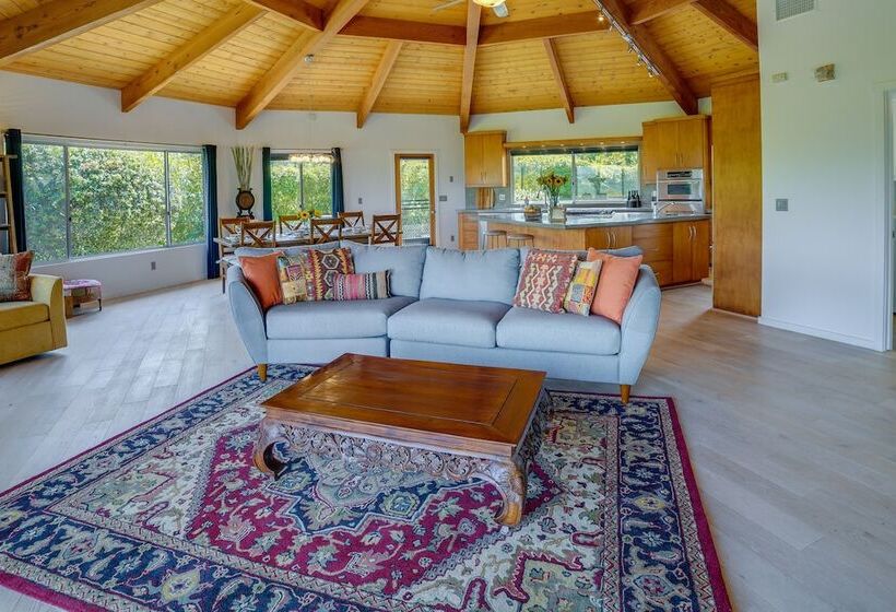 Fallbrook Home W/ Mountain Views: Close To Hiking!