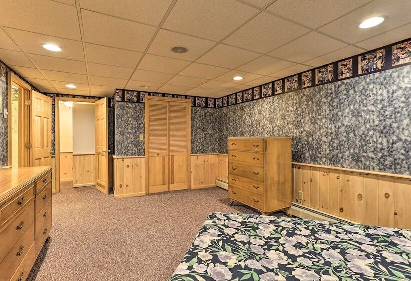 Family Home W/ Pool, Yard, Game Room, Deck & More!