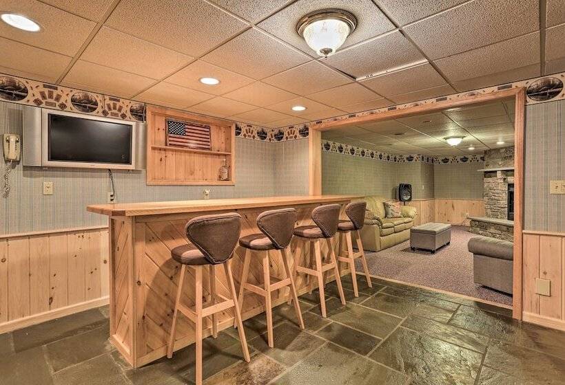 Family Home W/ Pool, Yard, Game Room, Deck & More!