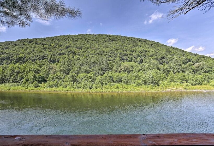 Family Home W/ Pool, Yard, Game Room, Deck & More!