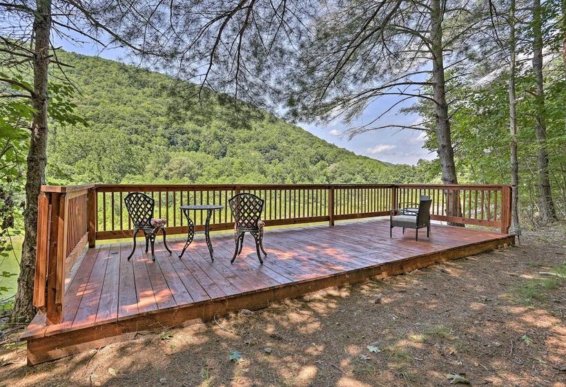 Family Home W/ Pool, Yard, Game Room, Deck & More!