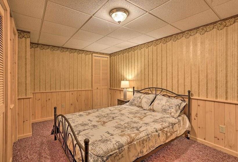 Family Home W/ Pool, Yard, Game Room, Deck & More!