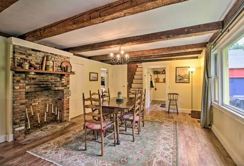 Historic Hanover Area Home, 16 Miles To Dartmouth!