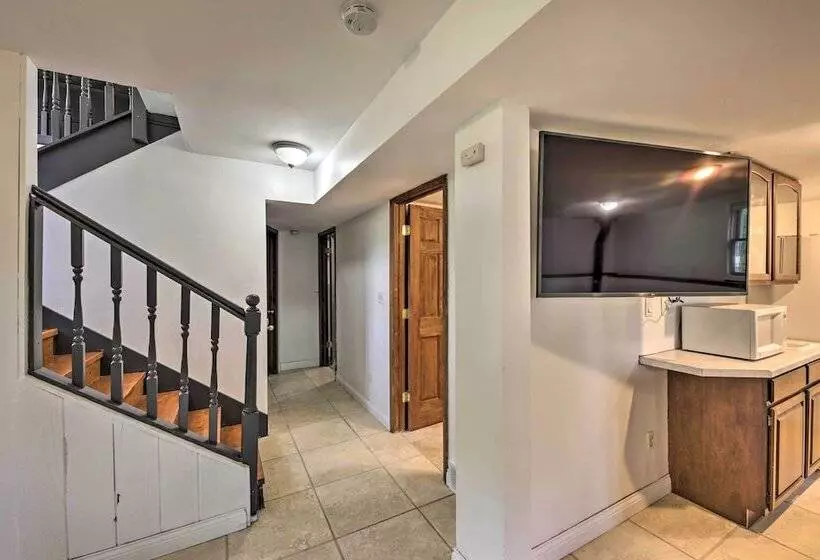 Lake Nagawicka Home   2 Blocks To Boat Launch