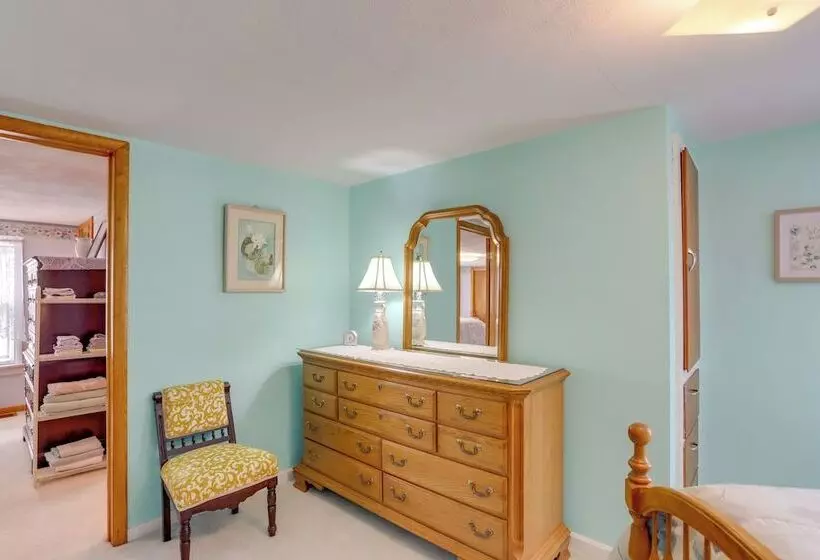 Home W/ Screened In Porch < 1 Mi To Lake Erie