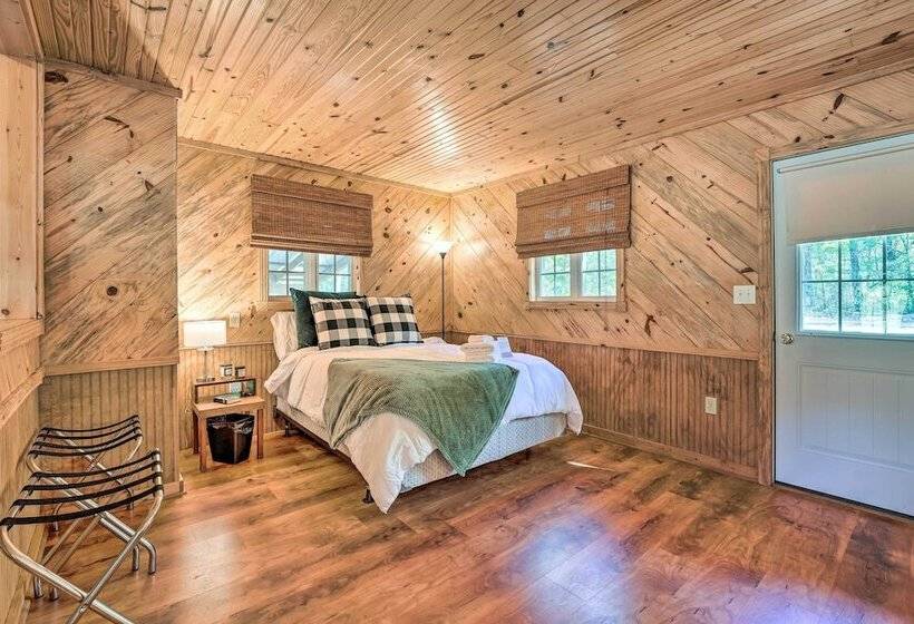 Idyllic Cabin W/ Fire Pit, Kayak On Site!