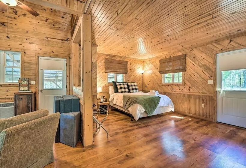 Idyllic Cabin W/ Fire Pit, Kayak On Site!