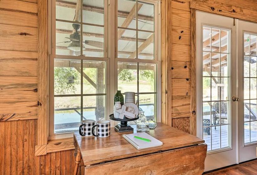 Idyllic Cabin W/ Fire Pit, Kayak On Site!