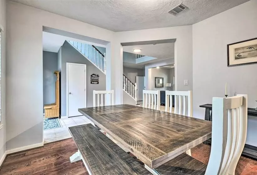 Waterfront Home W/ Boat Dock On Lake Conroe!