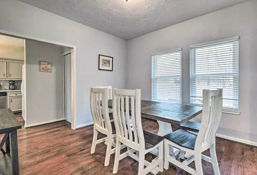 Waterfront Home W/ Boat Dock On Lake Conroe!