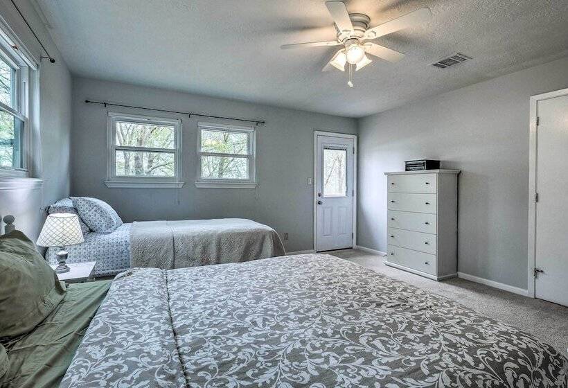 Waterfront Home W/ Boat Dock On Lake Conroe!