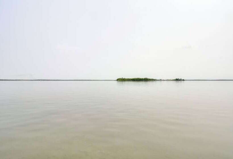 Pelican Lake Retreat W/ Fire Pit, Dock & Grill!