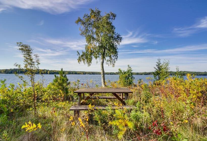 Lakefront Walker Home W/ Boat Dock & Lift!