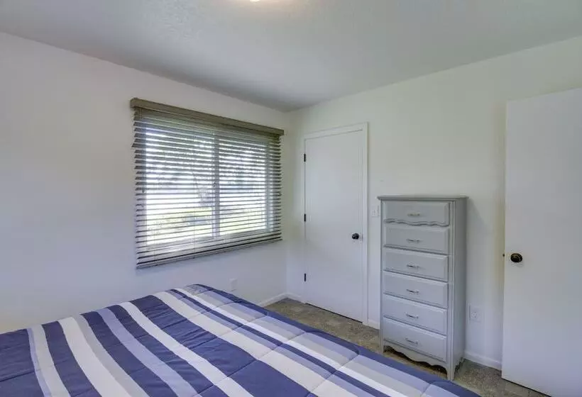 Lakefront Walker Home W/ Boat Dock & Lift!