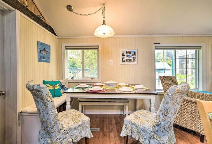 Lakeside Kent Home W/ Pier + Boat Ramp Access