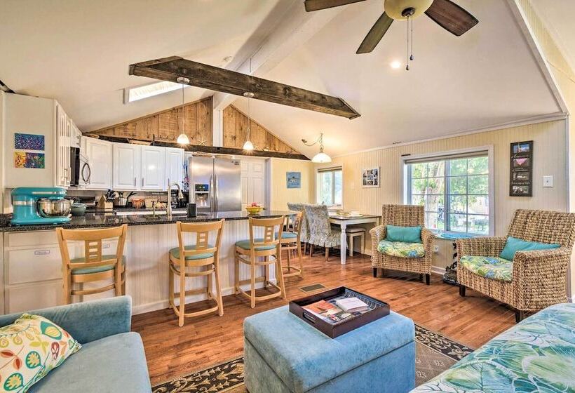 Lakeside Kent Home W/ Pier + Boat Ramp Access