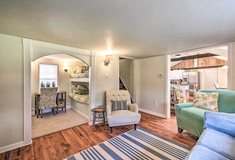 Lakeside Kent Home W/ Pier + Boat Ramp Access