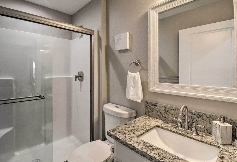 Modern Ocean Shores Home, 2 Mi To Beach!