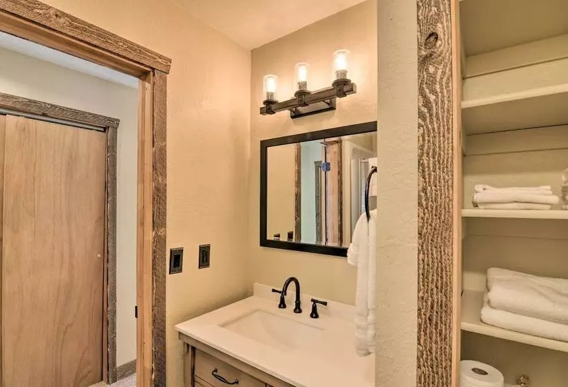 Hike, Bike & Ski: Duck Creek Village A Frame!