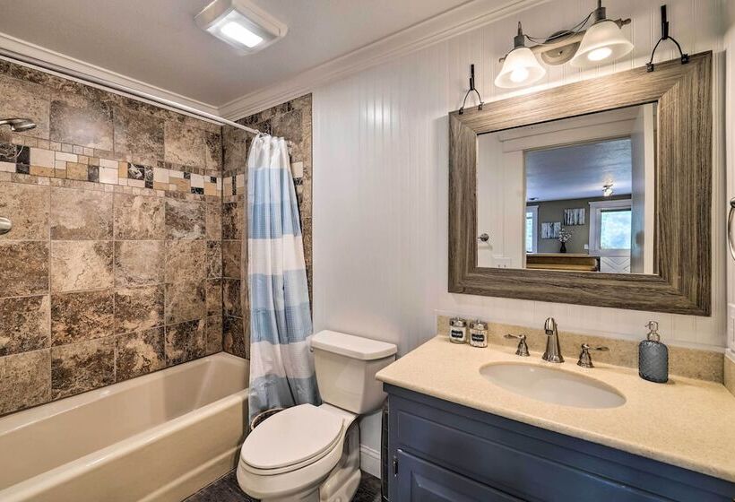 Peaceful Ranch Style Camano Home On 5 Acres!