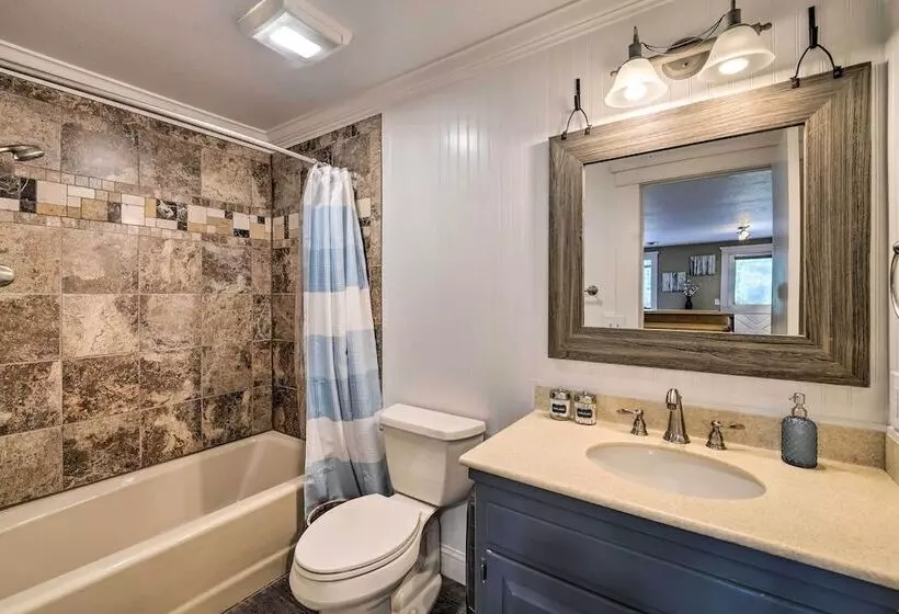 Peaceful Ranch Style Camano Home On 5 Acres!