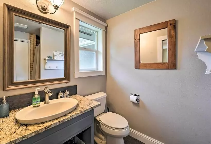 Peaceful Ranch Style Camano Home On 5 Acres!