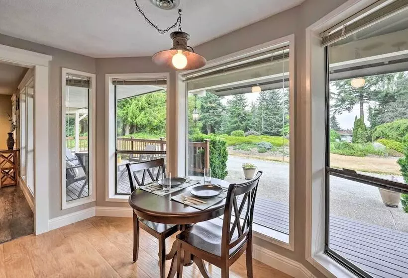 Peaceful Ranch Style Camano Home On 5 Acres!