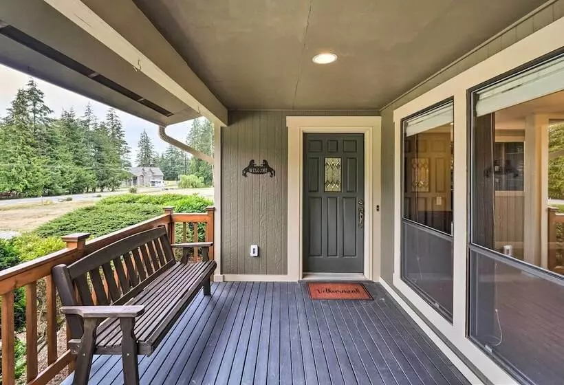 Peaceful Ranch Style Camano Home On 5 Acres!