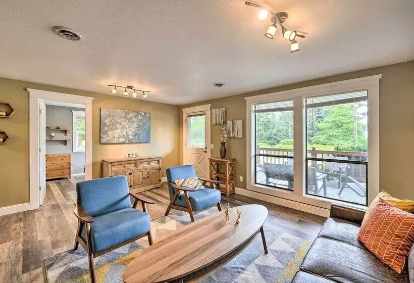 Peaceful Ranch Style Camano Home On 5 Acres!