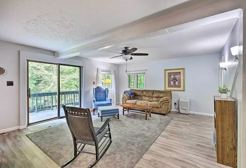 Roan Mountain Creekside Cabin: Hike & Fish!