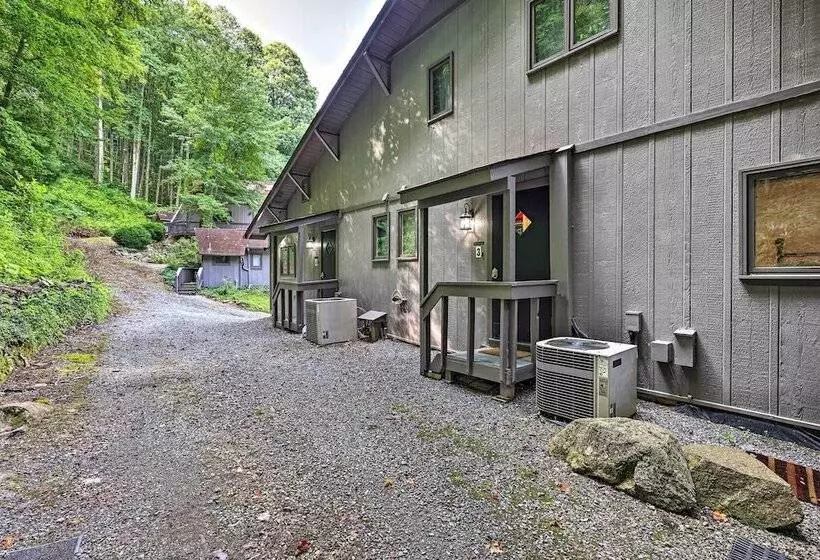 Roan Mountain Creekside Cabin: Hike & Fish!