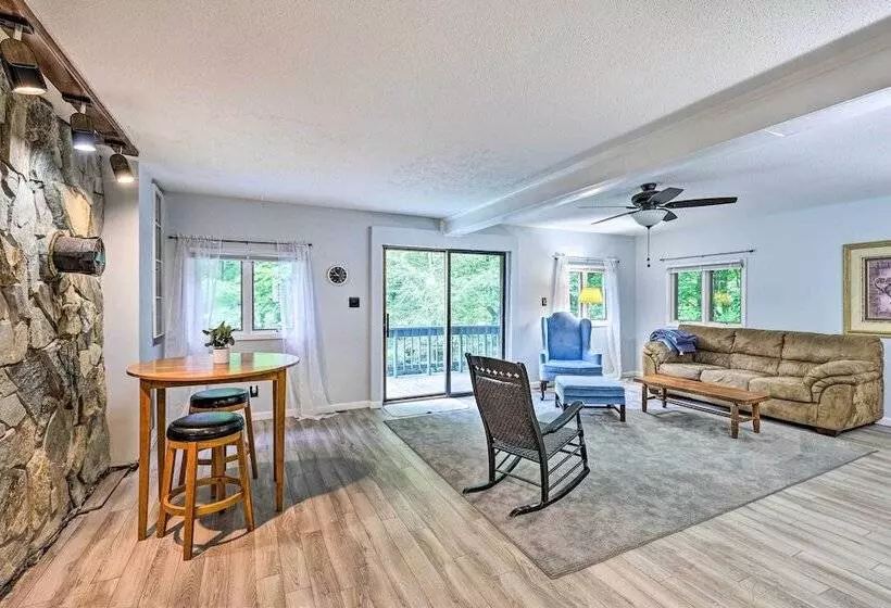 Roan Mountain Creekside Cabin: Hike & Fish!