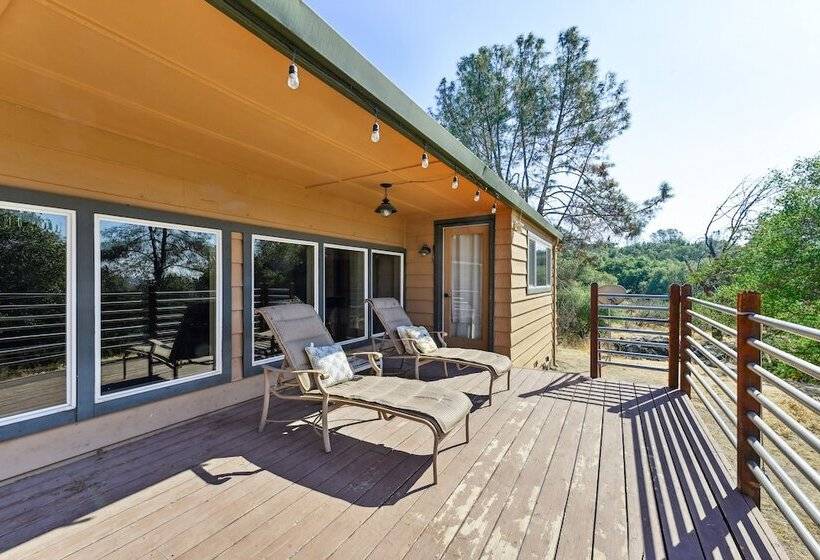 Luxury Retreat In Natl Forest Near Lakes & Trails