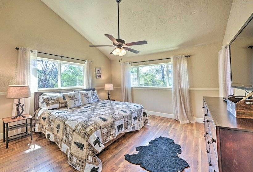 Luxury Retreat In Natl Forest Near Lakes & Trails