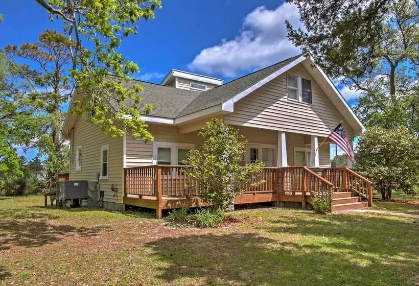 Secluded & Quiet Coastal Home: 1 Mile To Boat Ramp