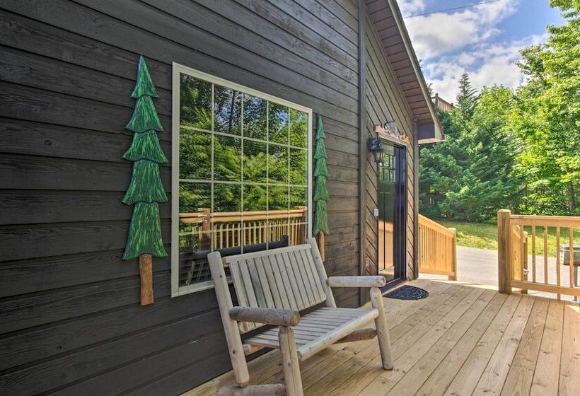 Sevierville Overlook Cabin: 9 Miles To Gatlinburg!