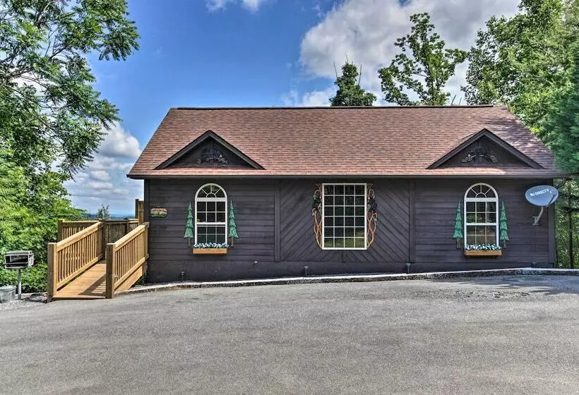 Sevierville Overlook Cabin: 9 Miles To Gatlinburg!
