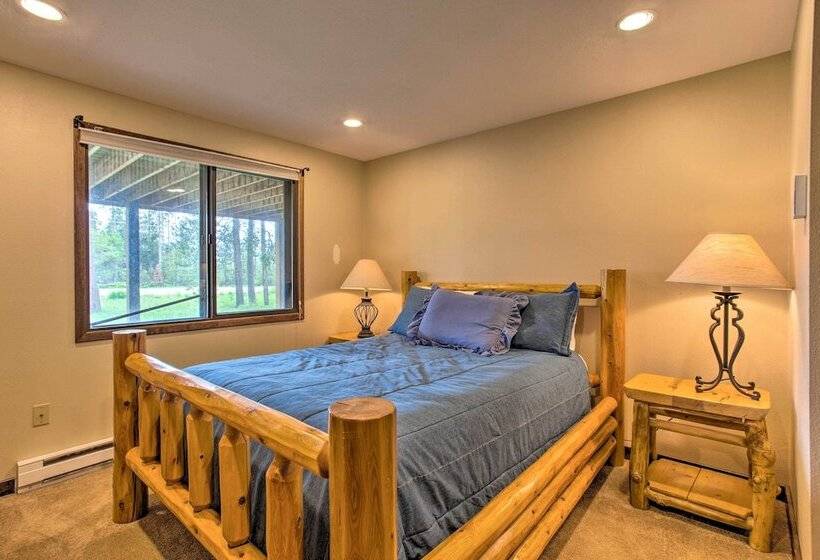 Sprawling Fraser Cabin W/ Private Hot Tub & Deck!