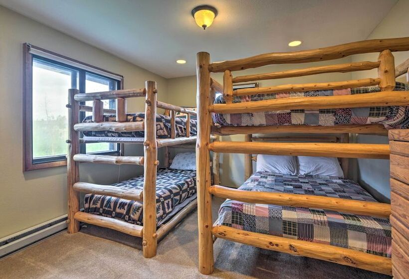 Sprawling Fraser Cabin W/ Private Hot Tub & Deck!