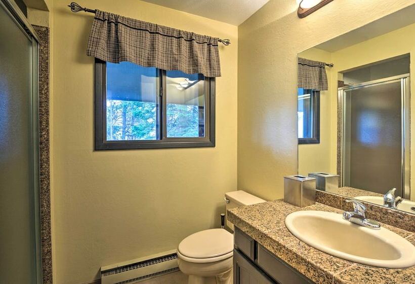 Sprawling Fraser Cabin W/ Private Hot Tub & Deck!