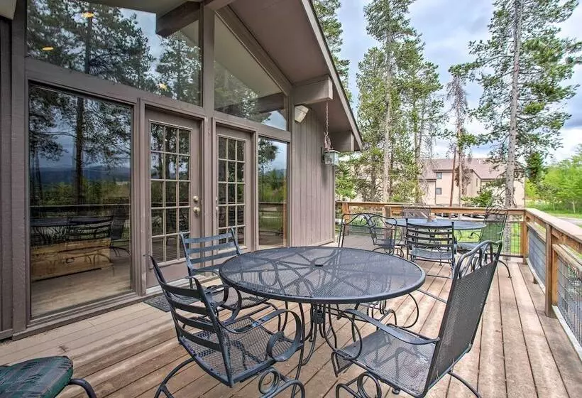 Sprawling Fraser Cabin W/ Private Hot Tub & Deck!