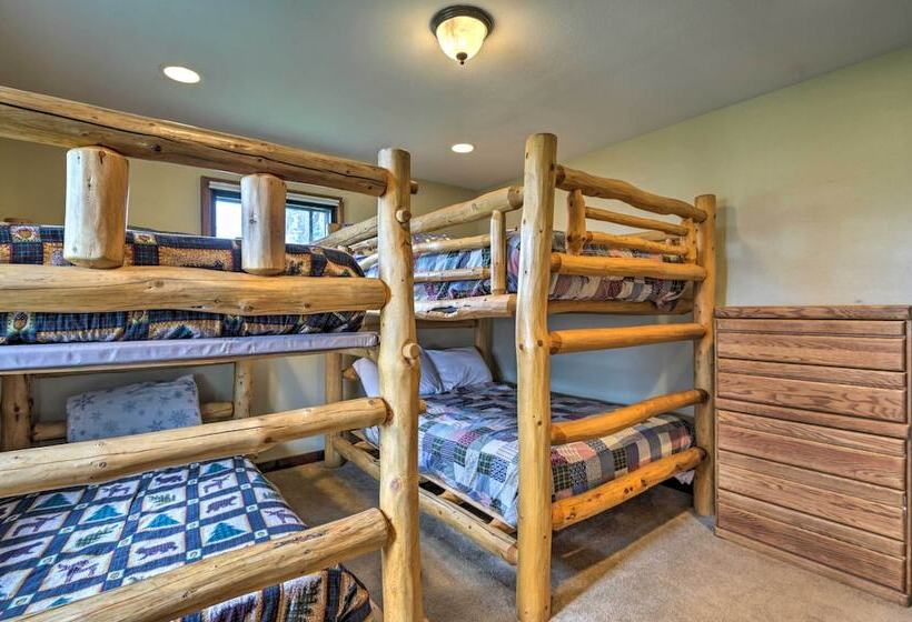 Sprawling Fraser Cabin W/ Private Hot Tub & Deck!