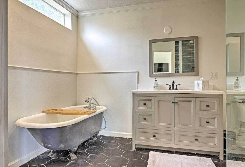 Trendy Fredericksburg Pad W/ Pool & Valley Views!