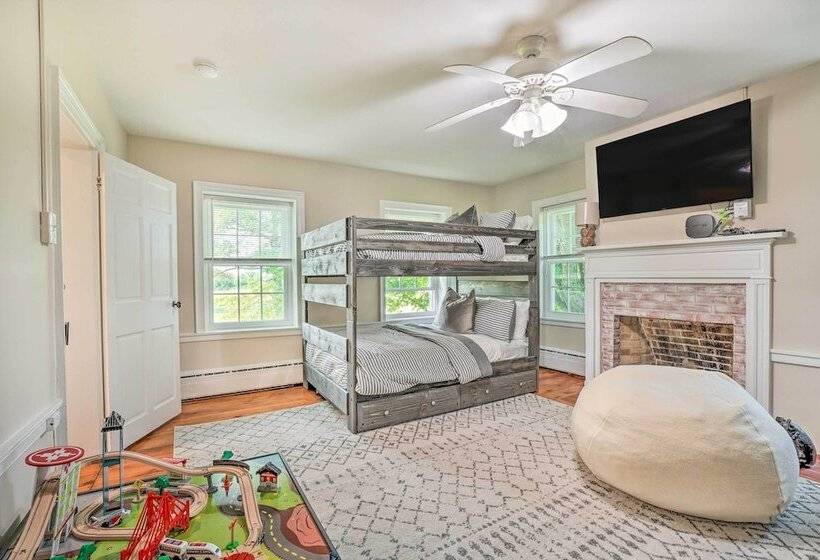 Upscale Country Home W/ Fire Pit In Taneytown!