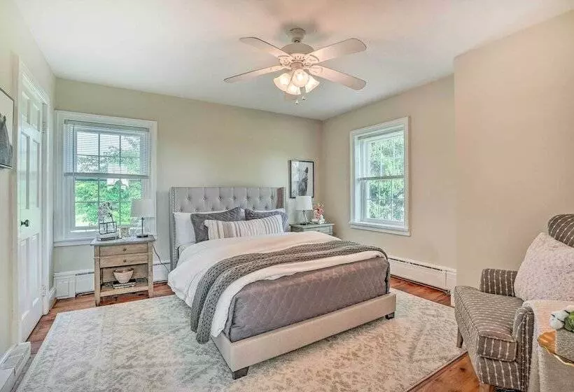 Upscale Country Home W/ Fire Pit In Taneytown!